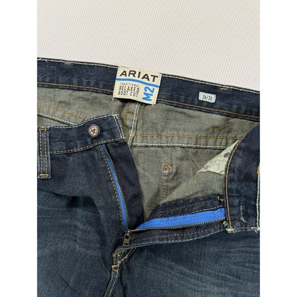 Ariat Jeans Mens 36x30 Blue M2 Traditional Relaxed Boot Cut Denim Rodeo Work - Picture 3 of 11